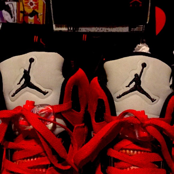 Retro Jordan 5 Ragging Bull - Picture 6 of 8